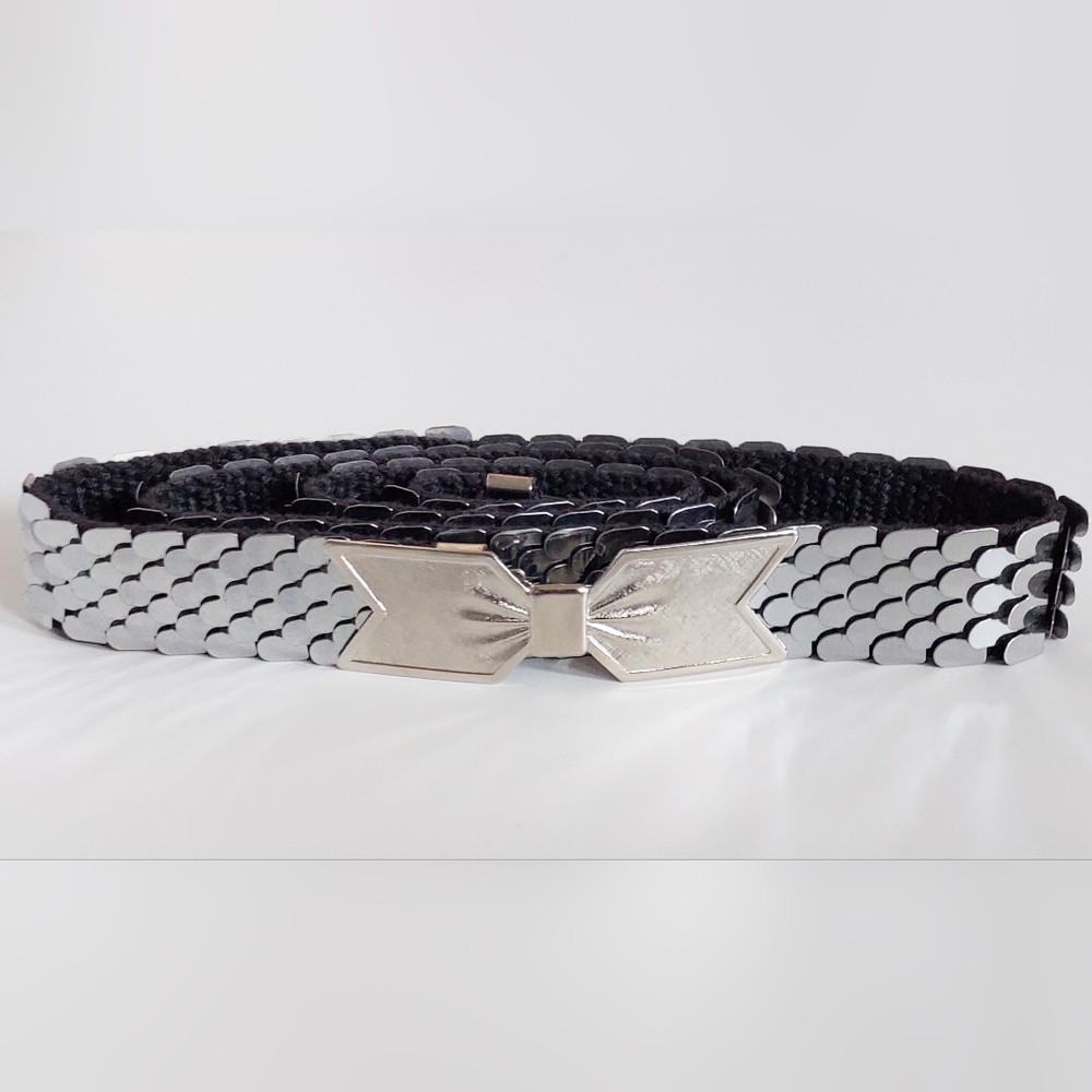 Vintage Womens Silver Toned Metal Snake Scale Vintage Belt Bow Buckle 39"